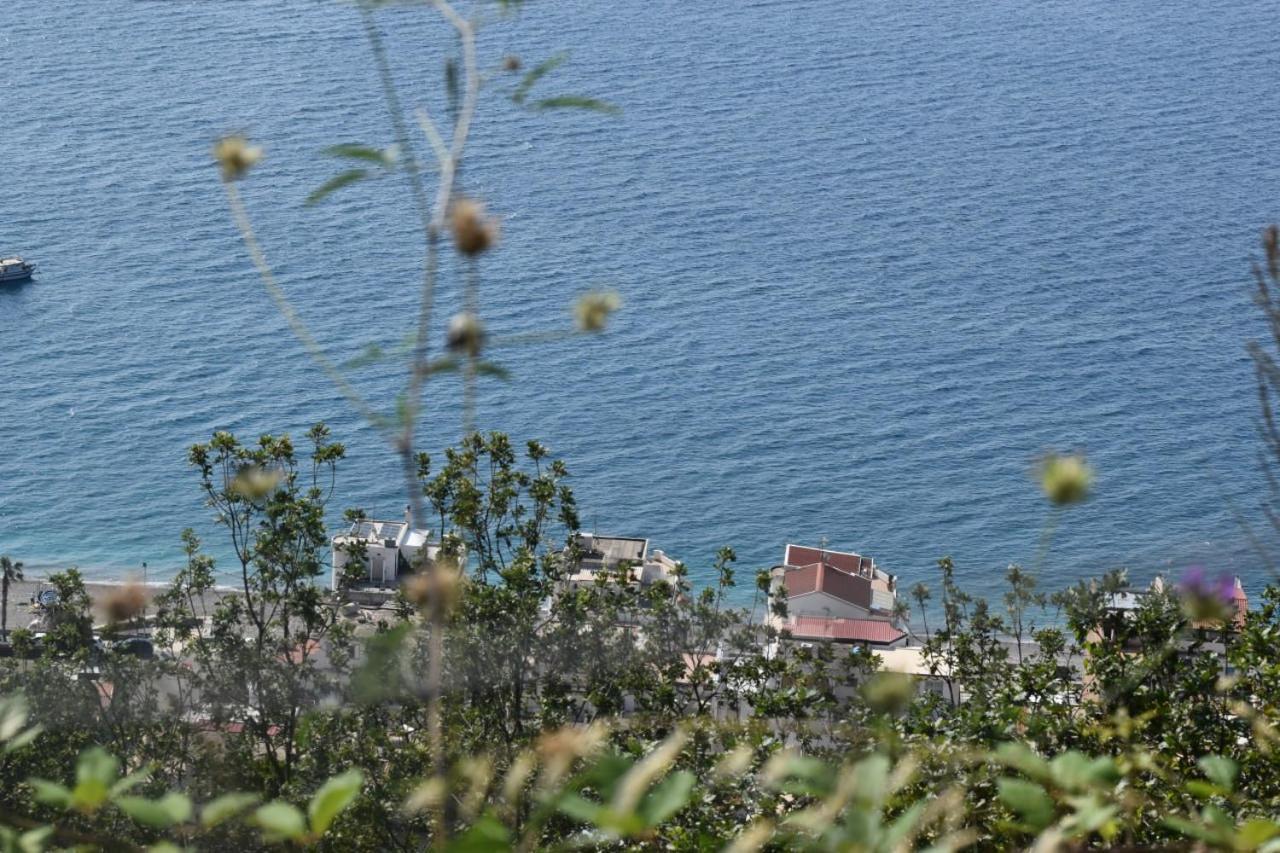 Casa Vacanze Luna Appartement Letojanni Buitenkant foto